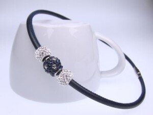 Armbänder aus Bioleder